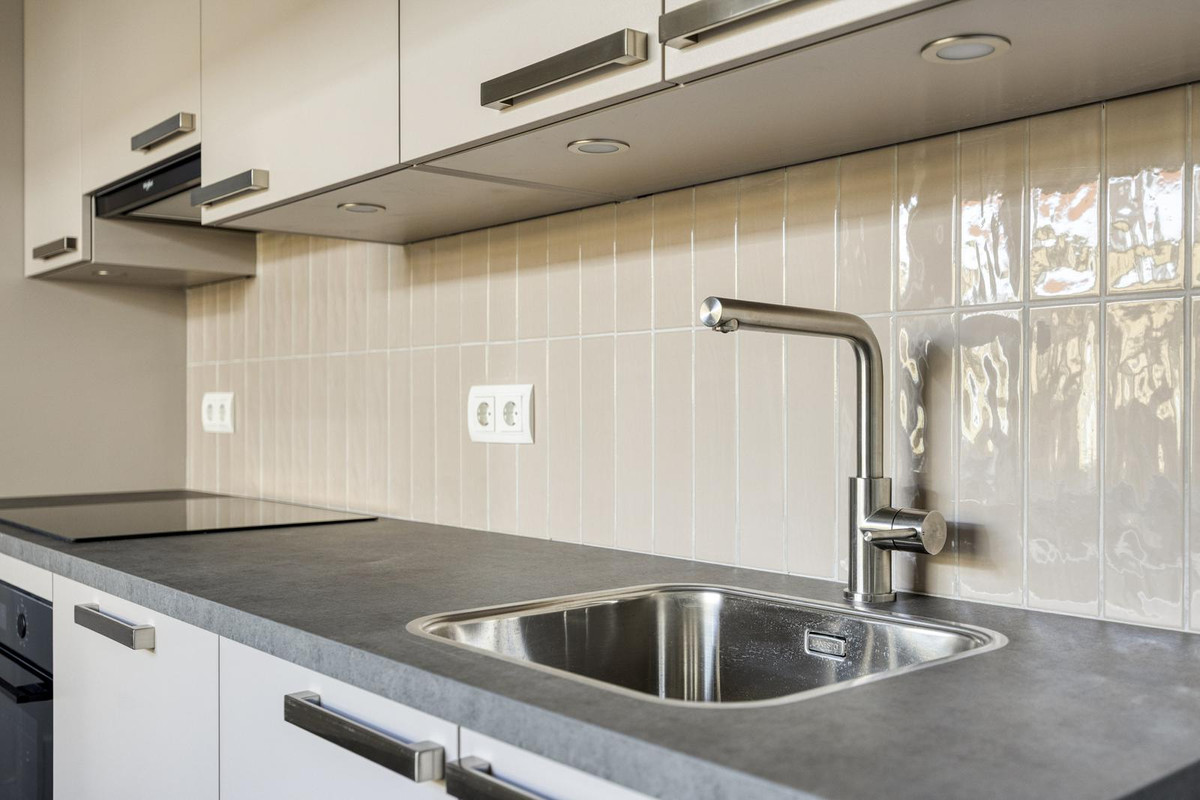 Tussenwoning te koop: Van Alkemadestraat 6, Tilburg