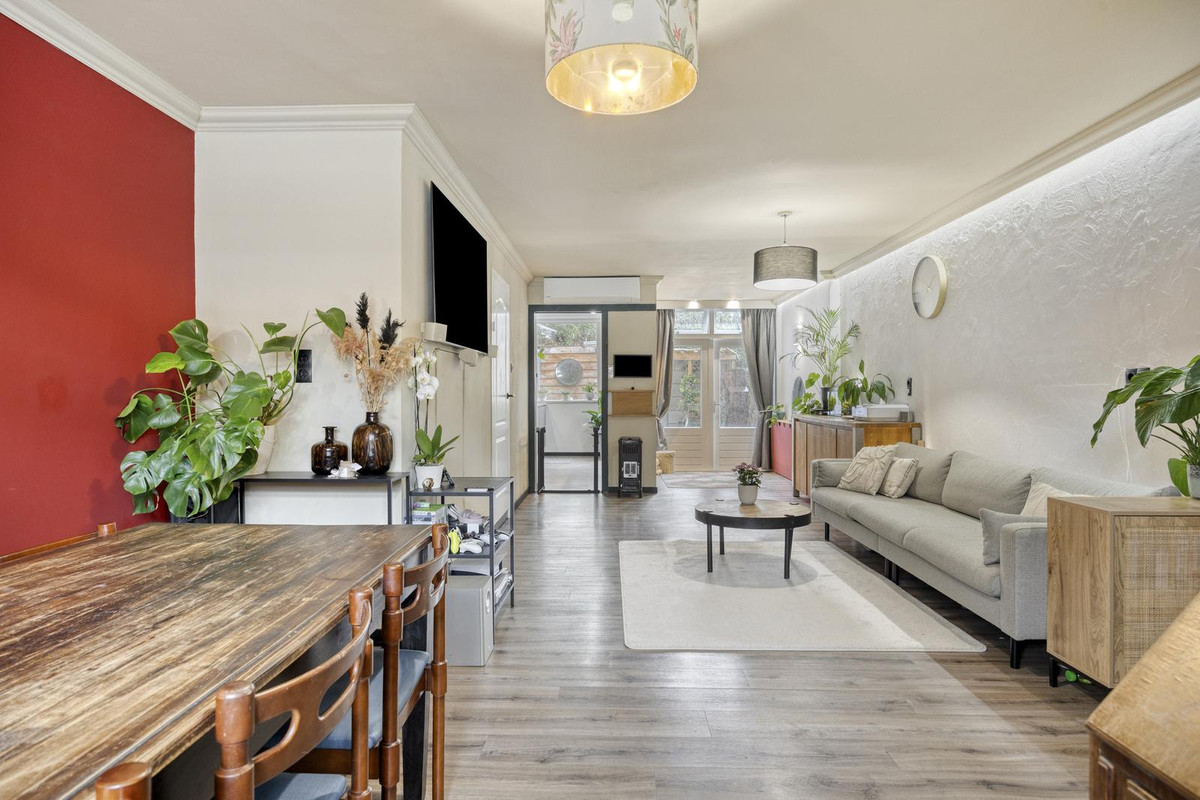 Tussenwoning te koop: Jacob Catsstraat 61, Dordrecht