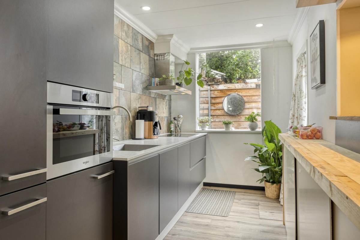 Tussenwoning te koop: Jacob Catsstraat 61, Dordrecht