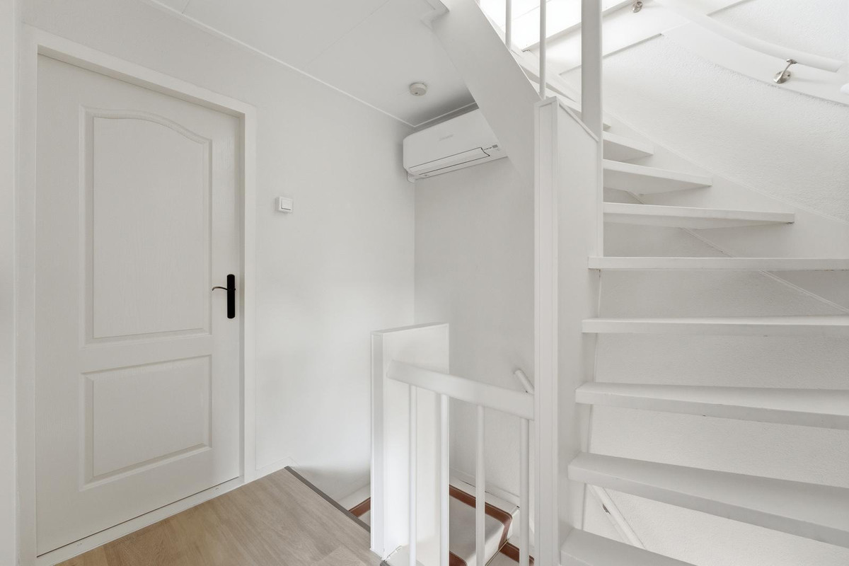 Tussenwoning te koop: Huygensstraat 8, Hendrik-Ido-Ambacht