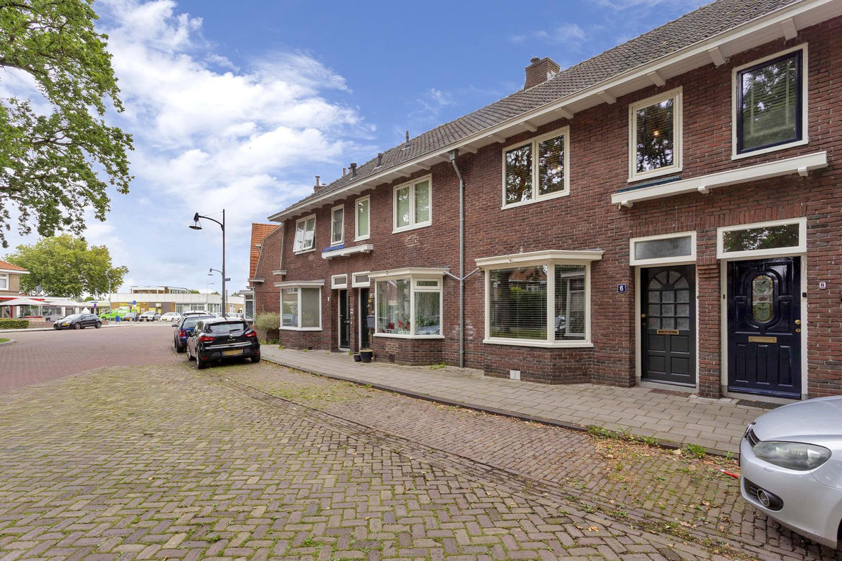 Tussenwoning te koop: Vrielinkslaan 6, Almelo