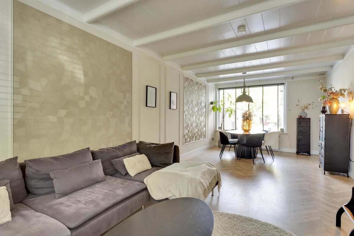 Tussenwoning te koop: Vrielinkslaan 6, Almelo