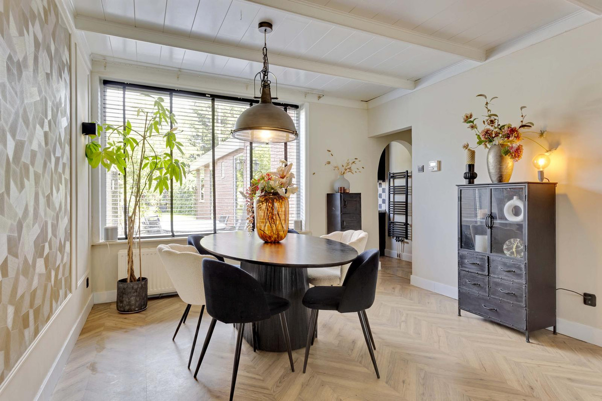 Tussenwoning te koop: Vrielinkslaan 6, Almelo