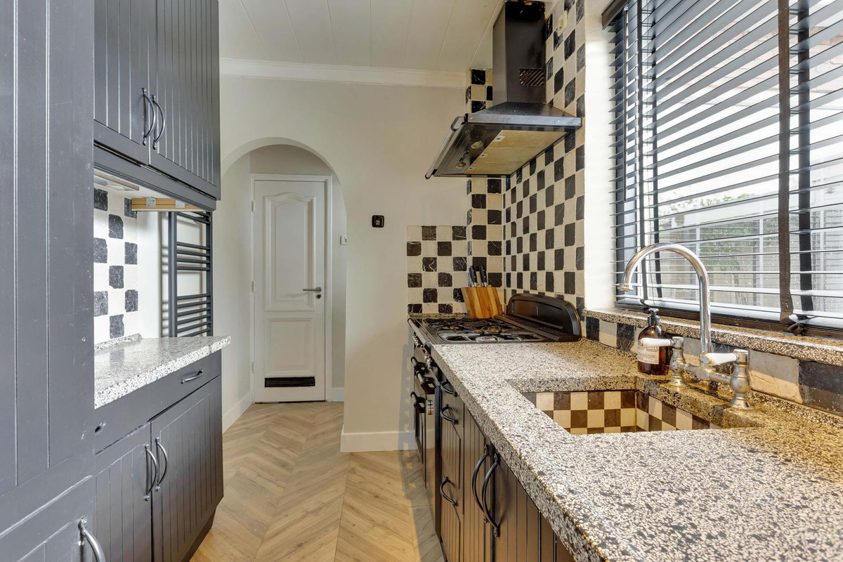 Tussenwoning te koop: Vrielinkslaan 6, Almelo