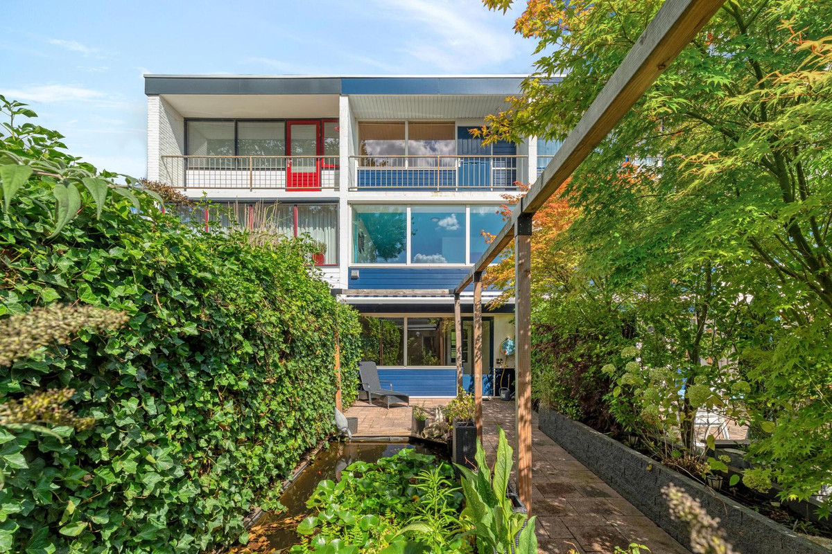 Tussenwoning te koop: Vrijheidsstraat 4, Elburg