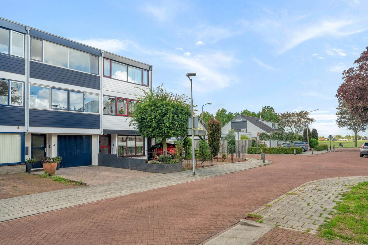 Tussenwoning te koop: Vrijheidsstraat 4, Elburg