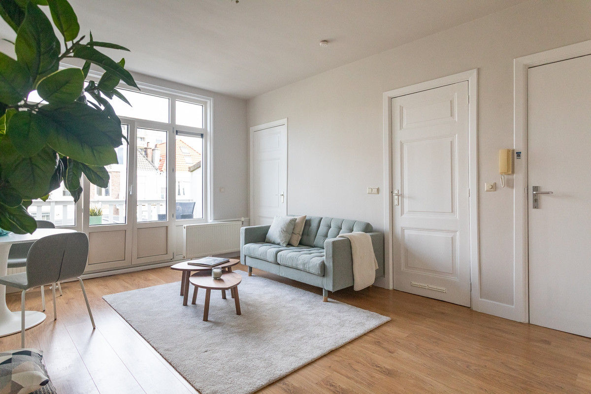 Studio te koop: Van Swietenstraat 145C, 'S-Gravenhage