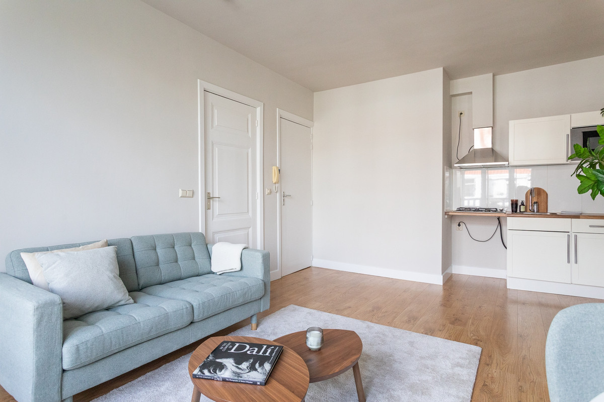 Studio te koop: Van Swietenstraat 145C, 'S-Gravenhage
