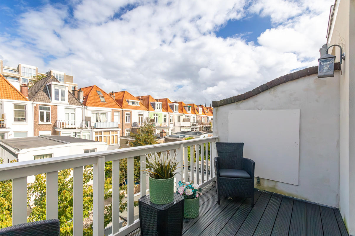 Studio te koop: Van Swietenstraat 145C, 'S-Gravenhage