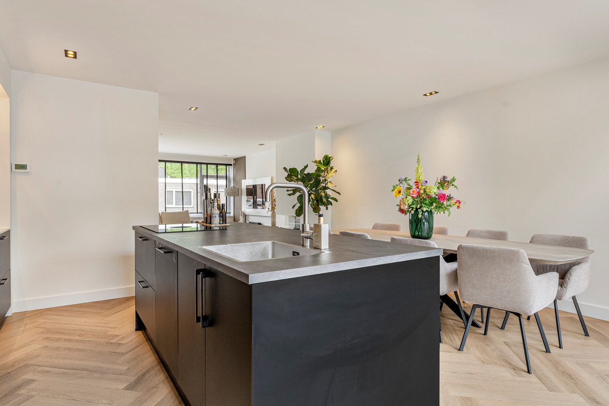 Tussenwoning te koop: Coromandelstraat 25, Tilburg
