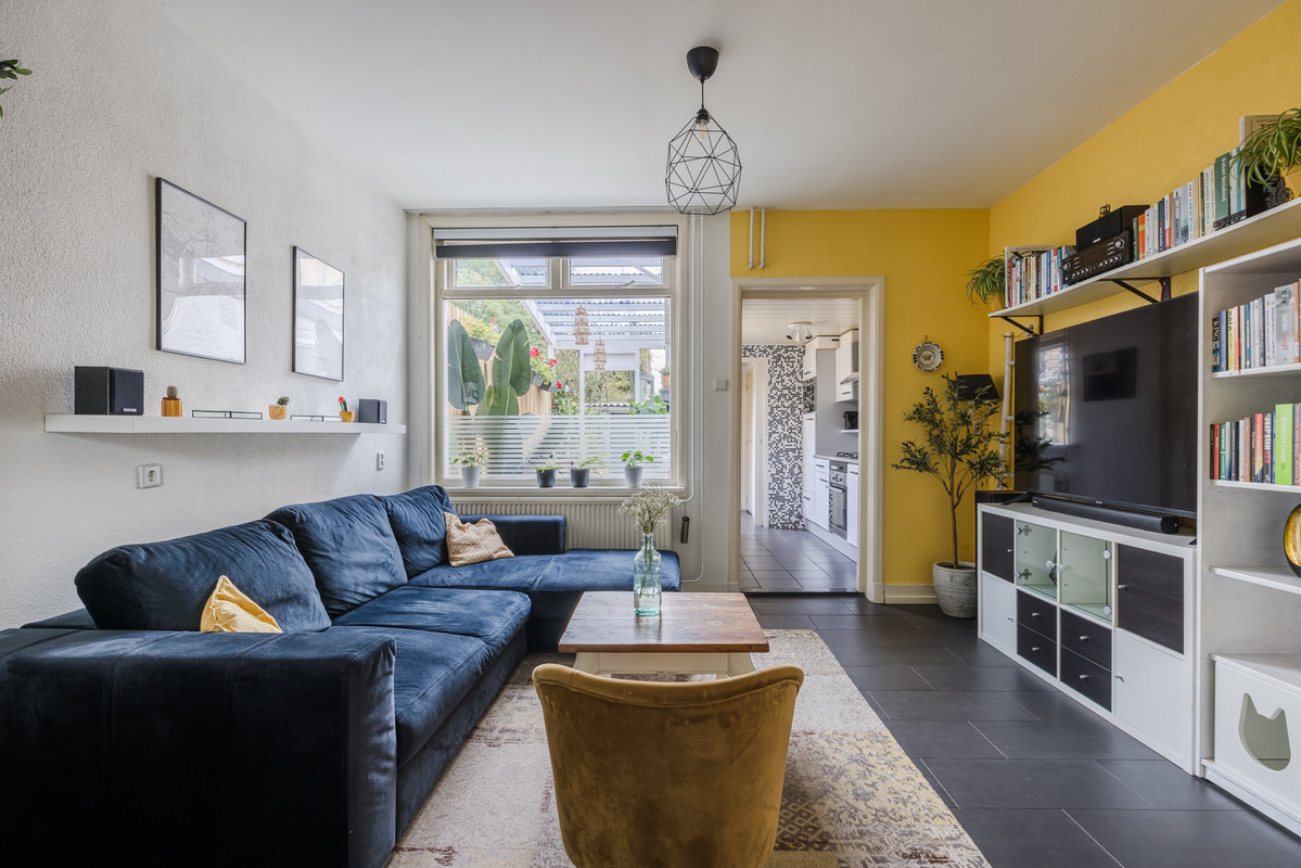 Tussenwoning te koop: Tafelbergstraat 92, Tilburg