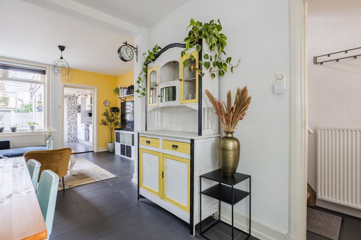 Tussenwoning te koop: Tafelbergstraat 92, Tilburg