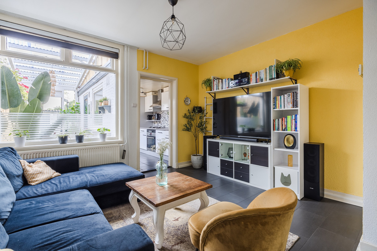 Tussenwoning te koop: Tafelbergstraat 92, Tilburg