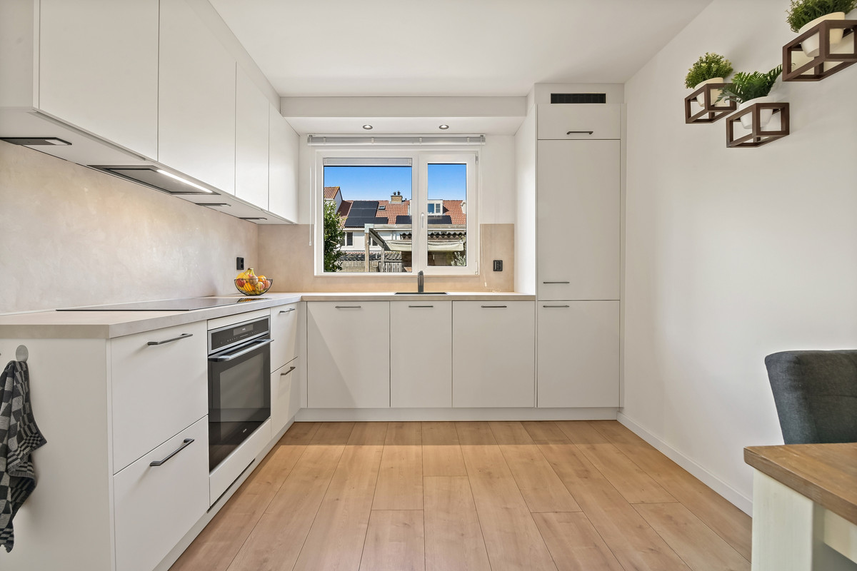 Tussenwoning te koop: Marelstraat 45, Maassluis