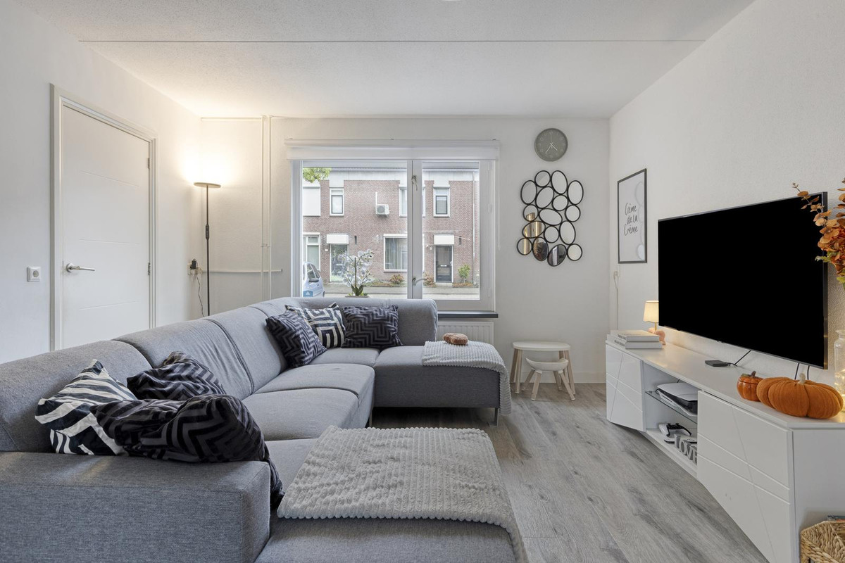 Tussenwoning te koop: Borculolaan 80, Tilburg