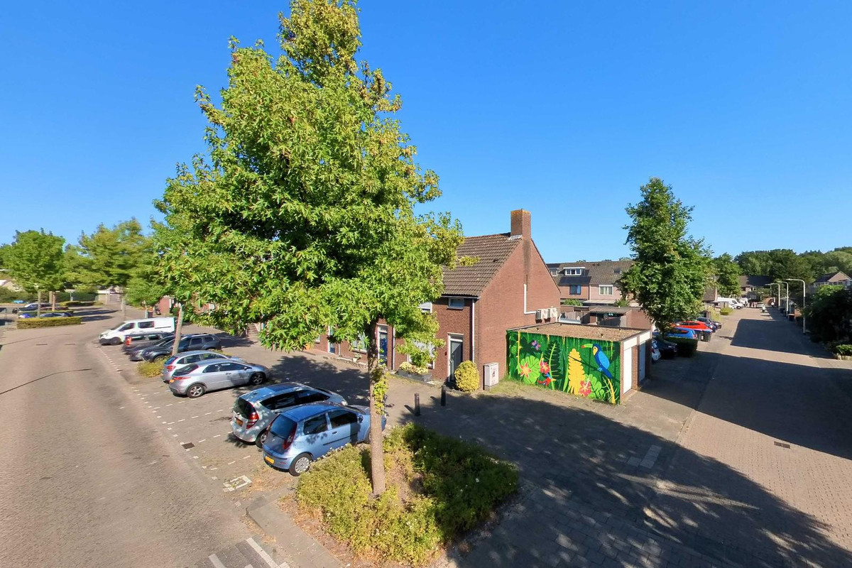 Tussenwoning te koop: Borculolaan 80, Tilburg
