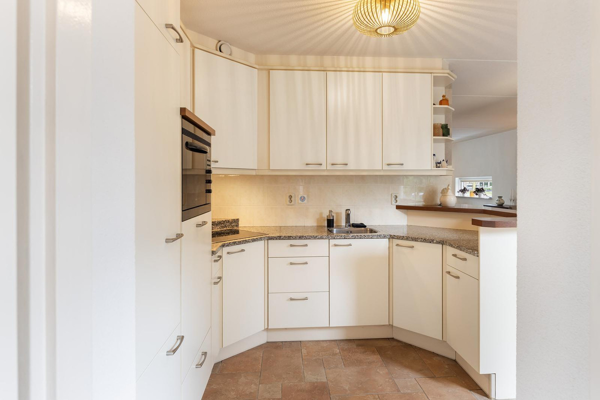 Hoekwoning te koop: Priëel 17, Almelo