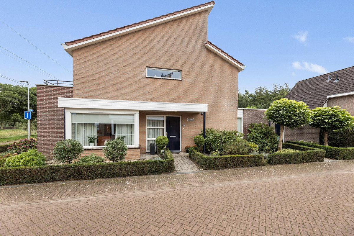 Hoekwoning te koop: Priëel 17, Almelo