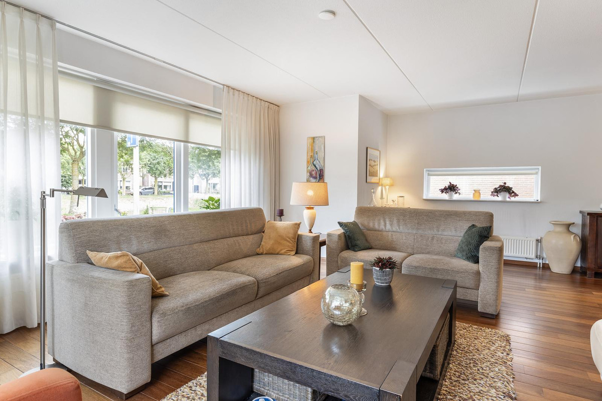 Hoekwoning te koop: Priëel 17, Almelo