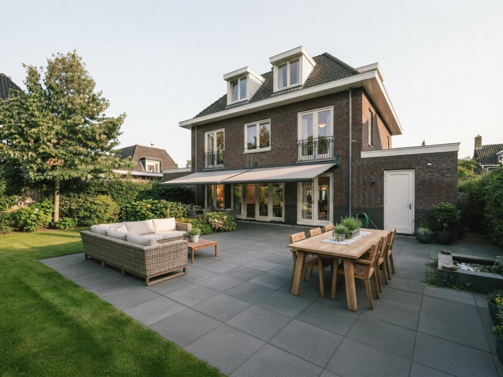 Huis Meester S. van Houtenlaan 9 — foto 1