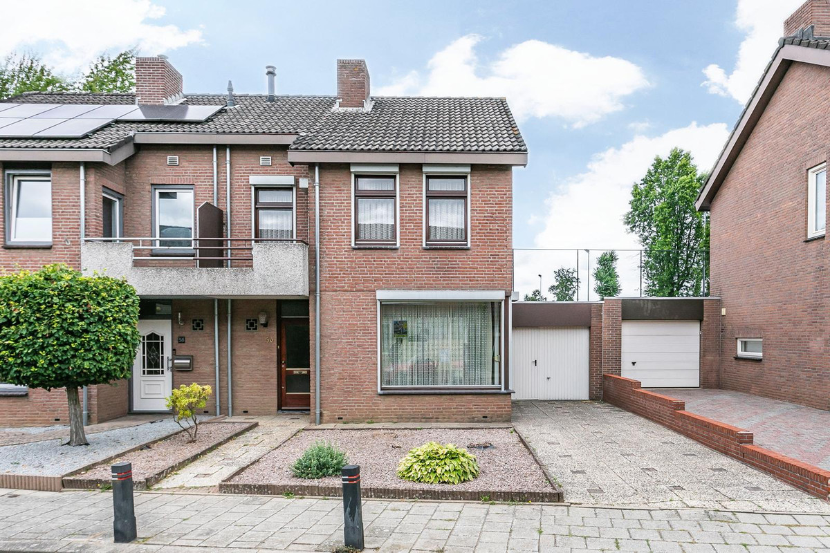 Hoekwoning te koop: Het Ambacht 56, Brunssum