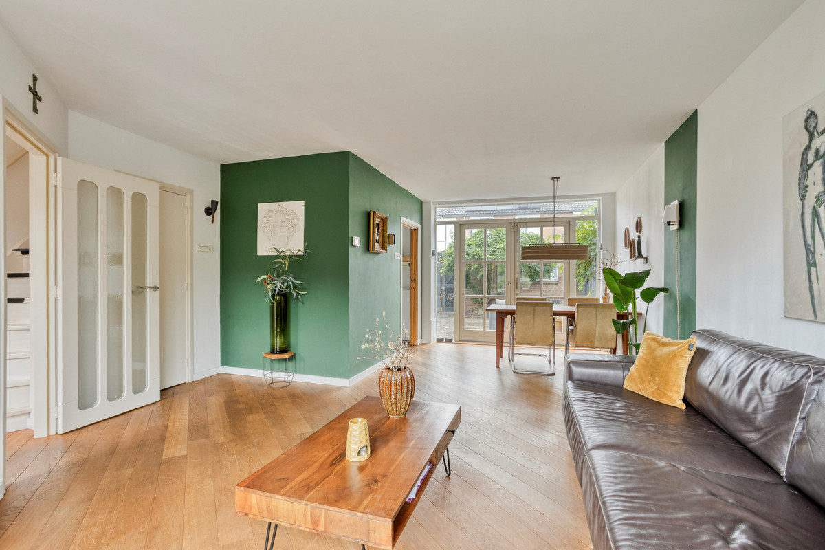 Tussenwoning te koop: Trompstraat 8, De Meern