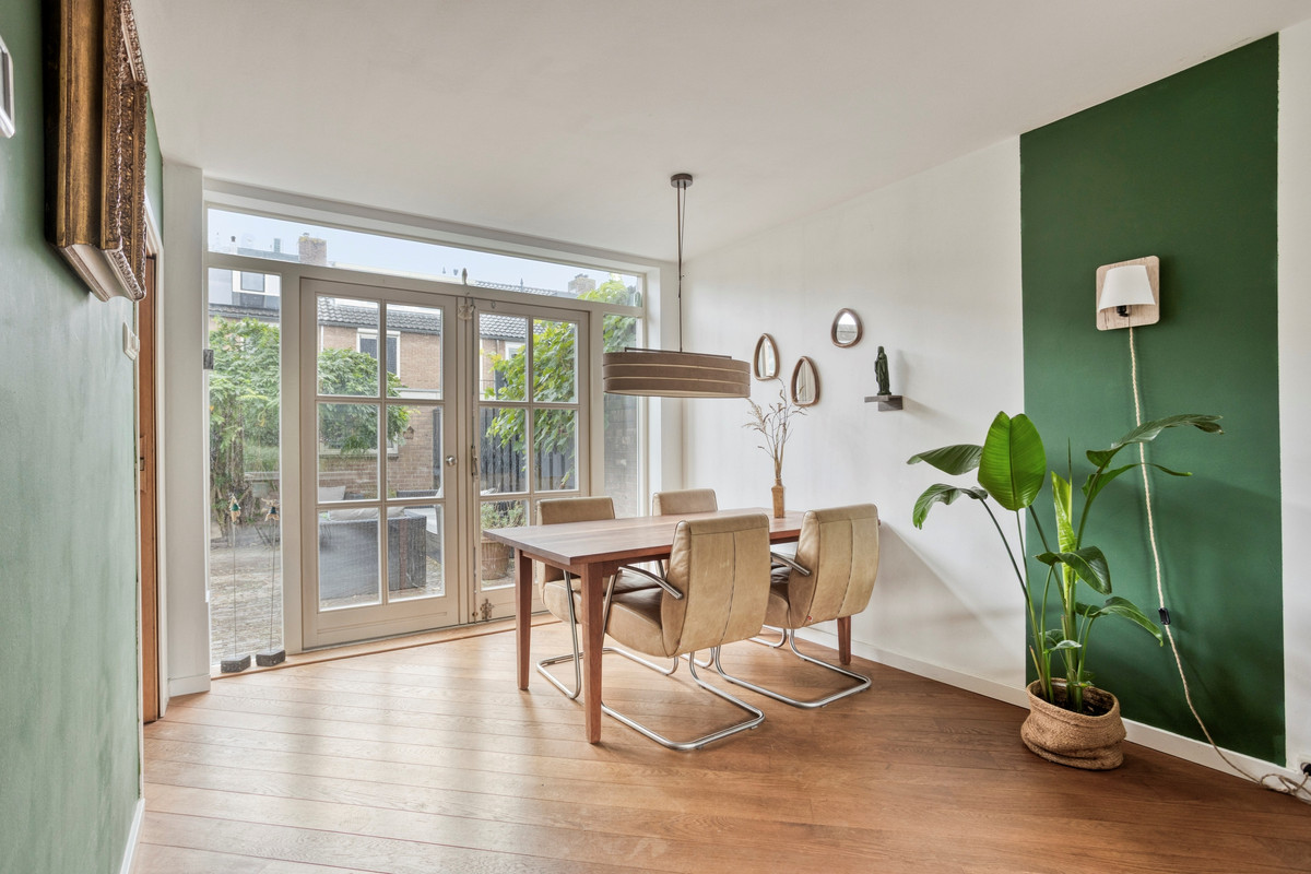 Tussenwoning te koop: Trompstraat 8, De Meern