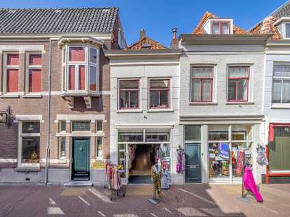 Nobelstraat 4b