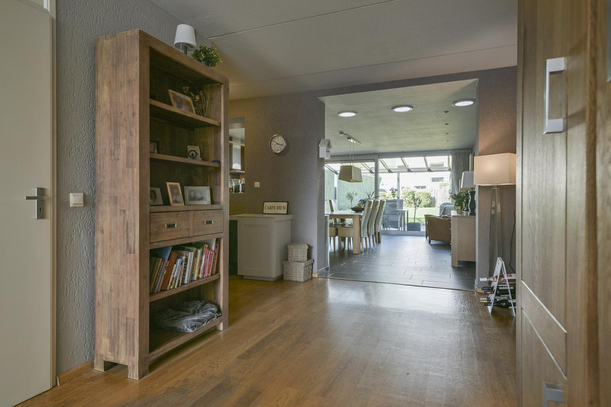 Twee-onder-één-kap te koop: Flinckstraat 24, Geleen