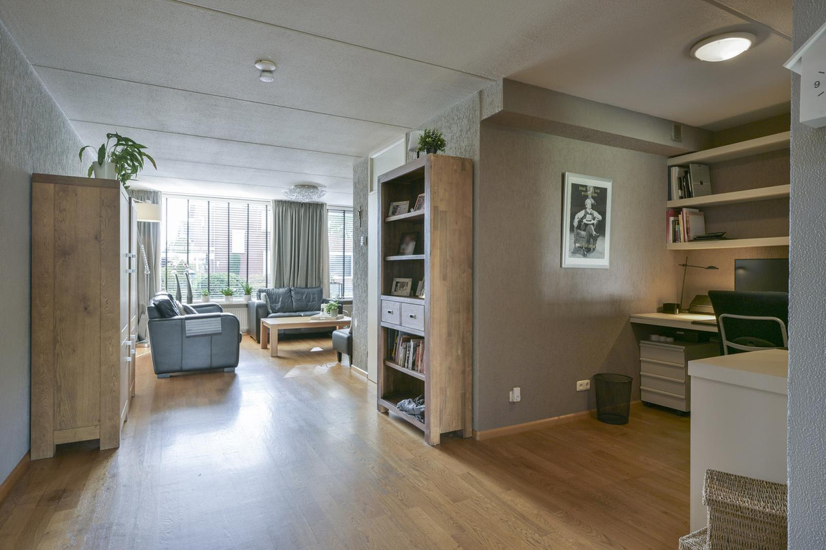 Twee-onder-één-kap te koop: Flinckstraat 24, Geleen