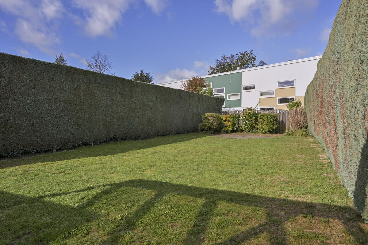 Twee-onder-één-kap te koop: Flinckstraat 24, Geleen