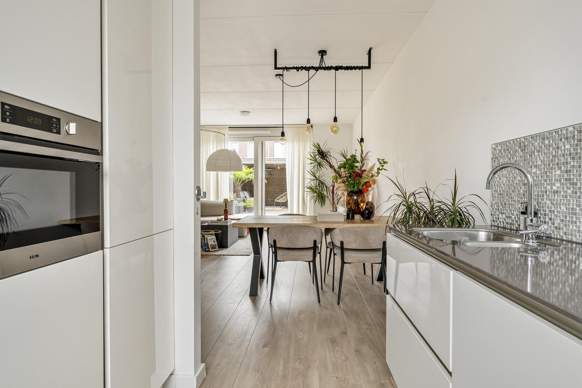 Tussenwoning te koop: Witte de Withstraat 6, 'S-Hertogenbosch