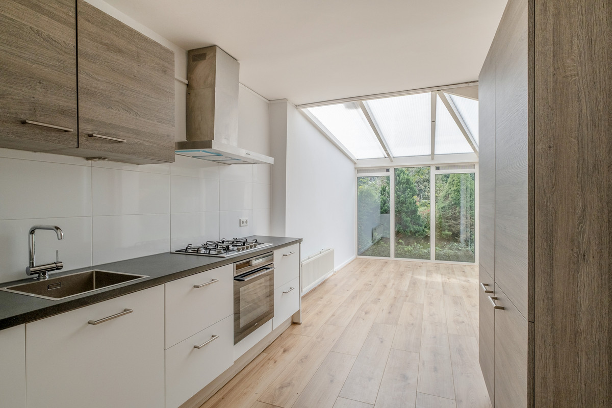 Appartement te koop: Dr. Van Damstraat 63, Enschede