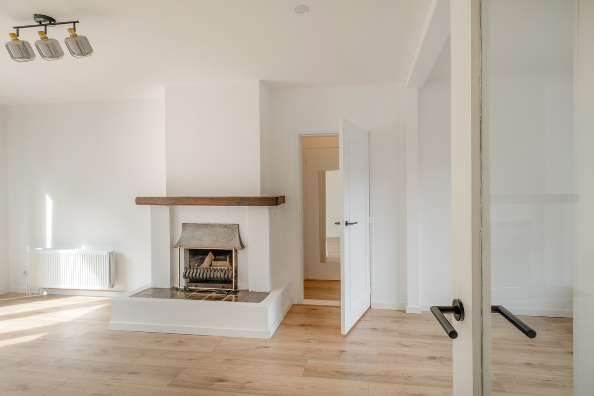 Appartement te koop: Dr. Van Damstraat 63, Enschede