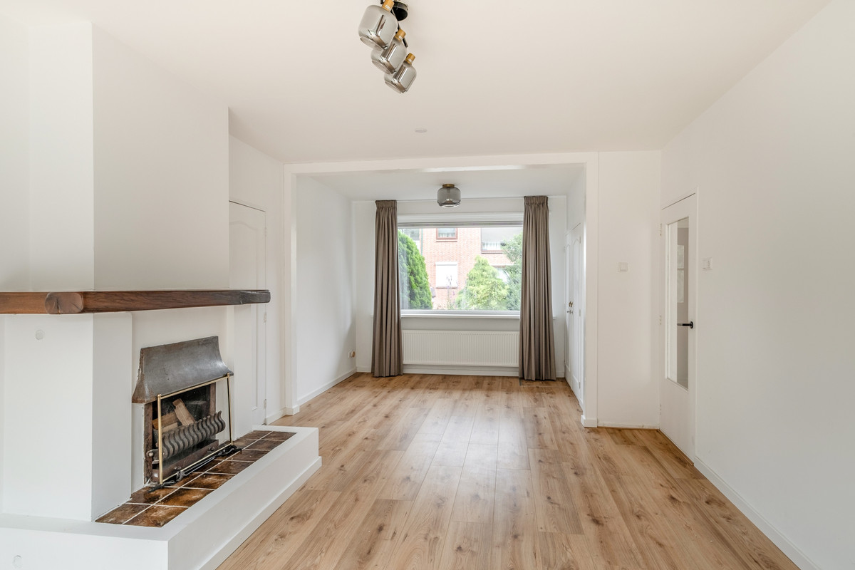 Appartement te koop: Dr. Van Damstraat 63, Enschede