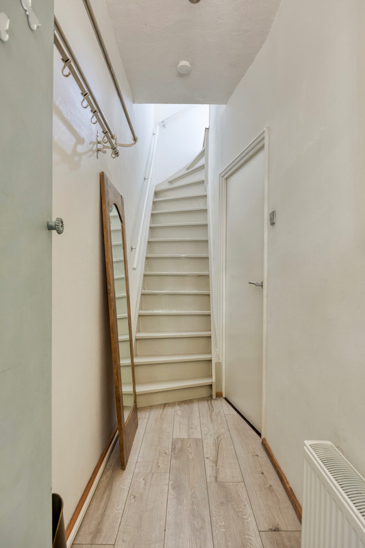 Tussenwoning te koop: Trouwlaan 220, Tilburg