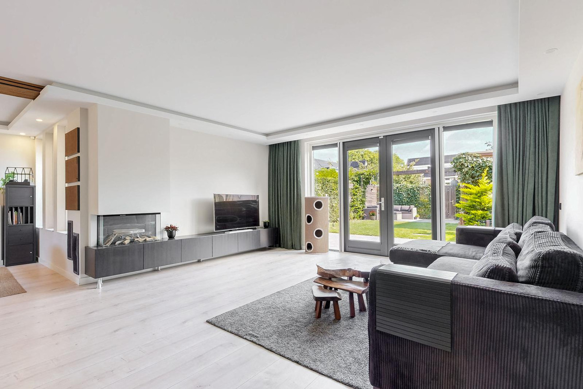 Tussenwoning te koop: Weegschaal 112, Bilthoven
