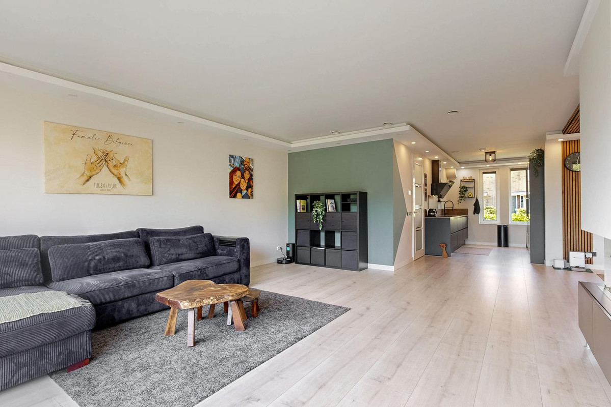Tussenwoning te koop: Weegschaal 112, Bilthoven