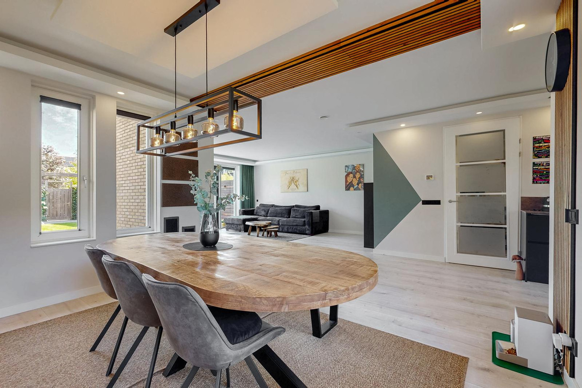 Tussenwoning te koop: Weegschaal 112, Bilthoven