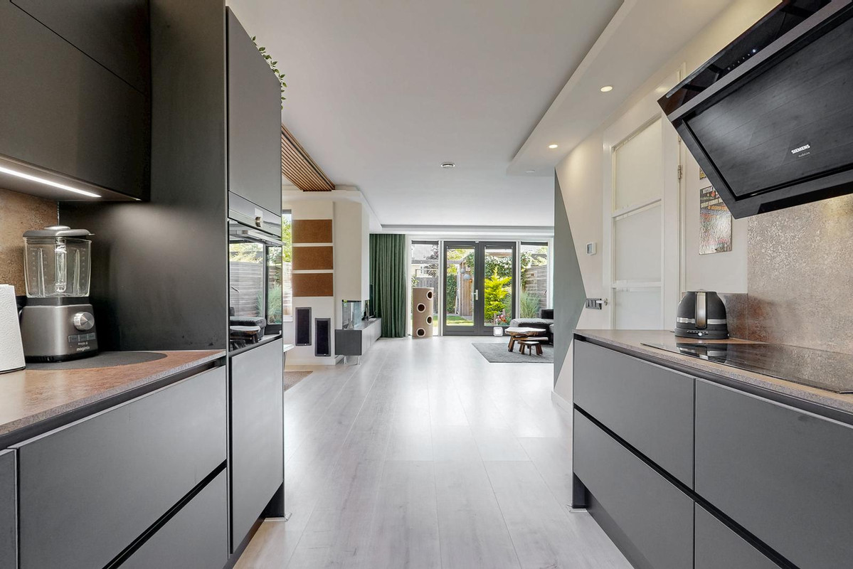 Tussenwoning te koop: Weegschaal 112, Bilthoven
