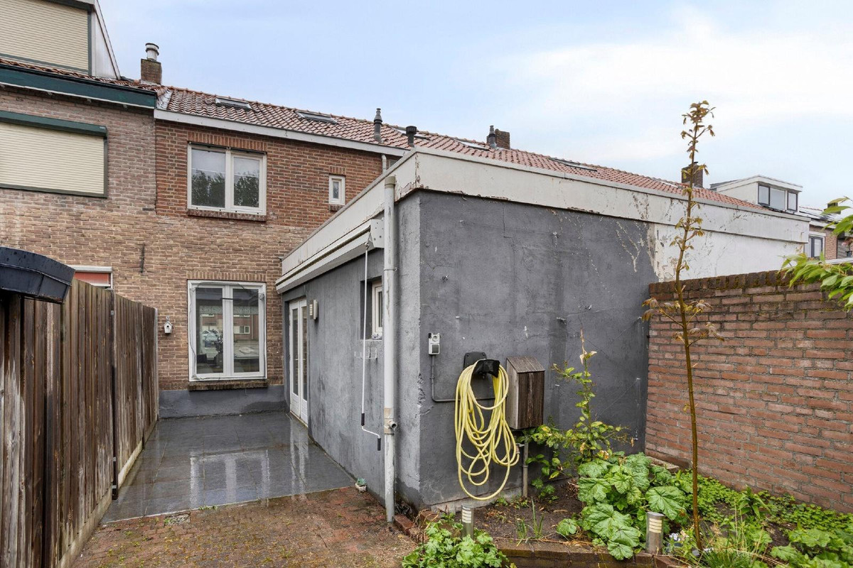 Tussenwoning te koop: de Vriesstraat 55, Eindhoven