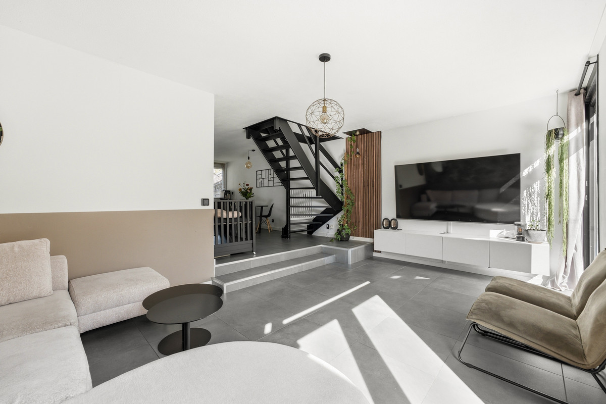Tussenwoning te koop: Grondmolen 94, Papendrecht