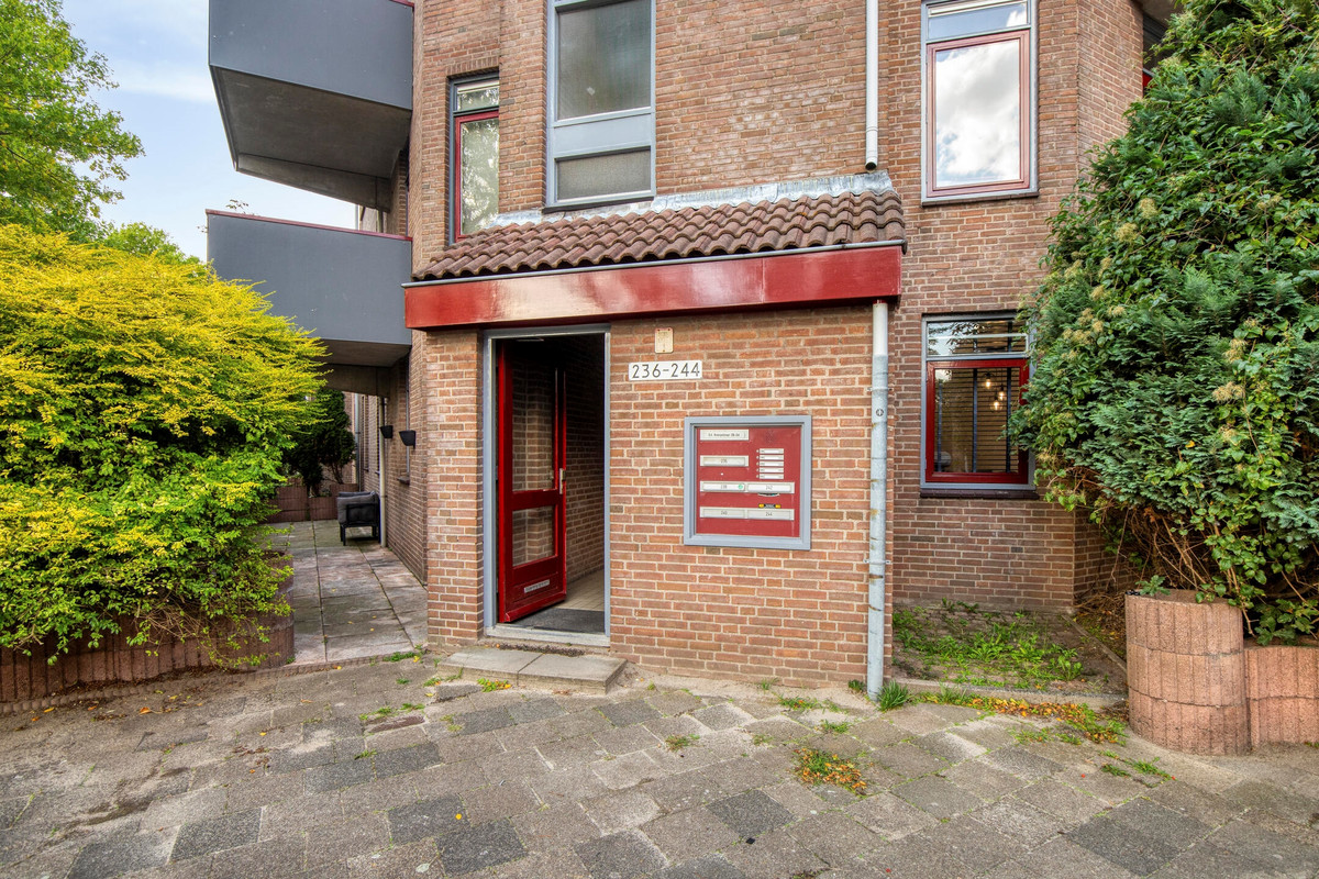 Appartement te koop: Q.A. Nederpelstraat 236, 'S-Gravenhage