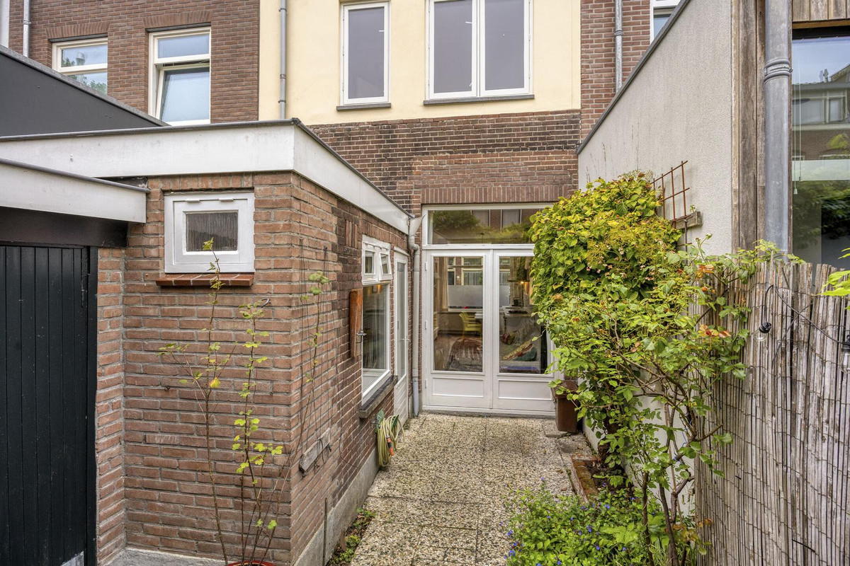 Hoekwoning te koop: Roggestraat 9, Utrecht