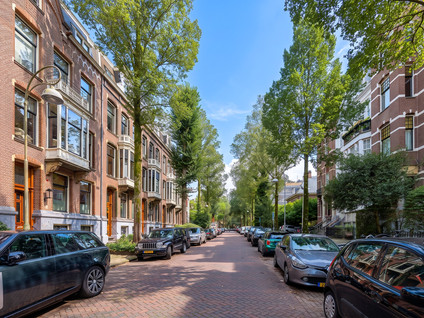 Van Eeghenstraat 117B