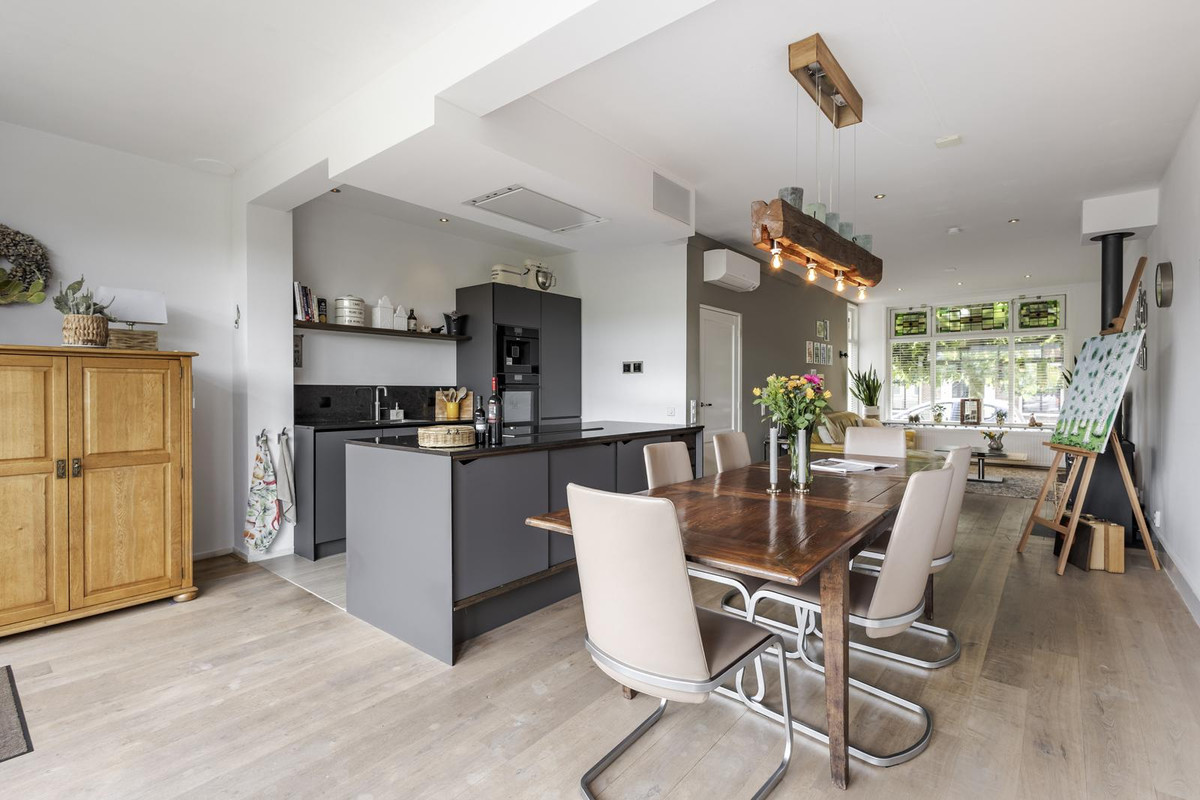 Vrijstaande woning te koop: Peulenstraat 147, Hardinxveld-Giessendam