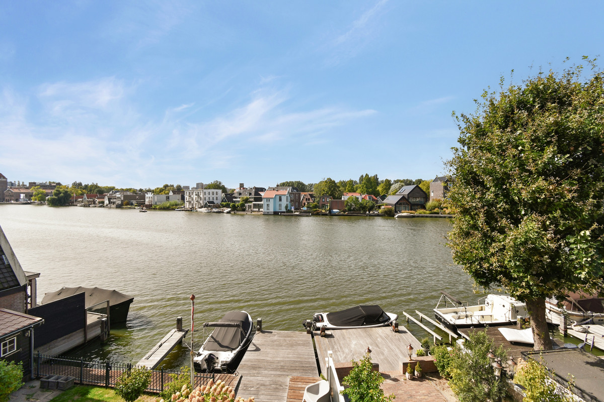 Appartement te koop: Oostzijde 211C, Zaandam