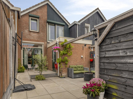 Raadhuisstraat 28