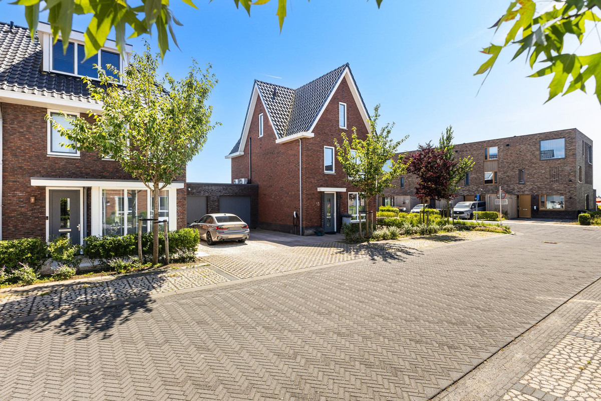 Hoekwoning te koop: Buitenstuk 13, Gouda