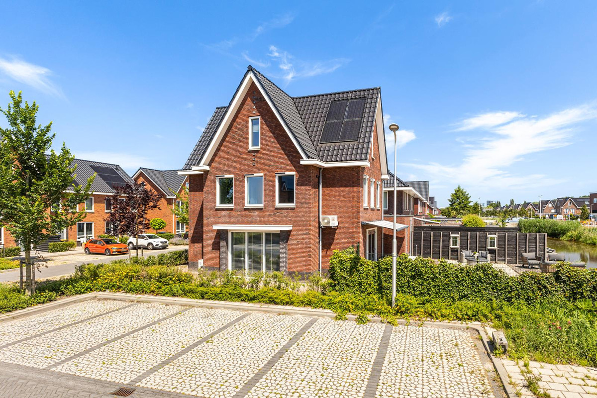 Hoekwoning te koop: Buitenstuk 13, Gouda